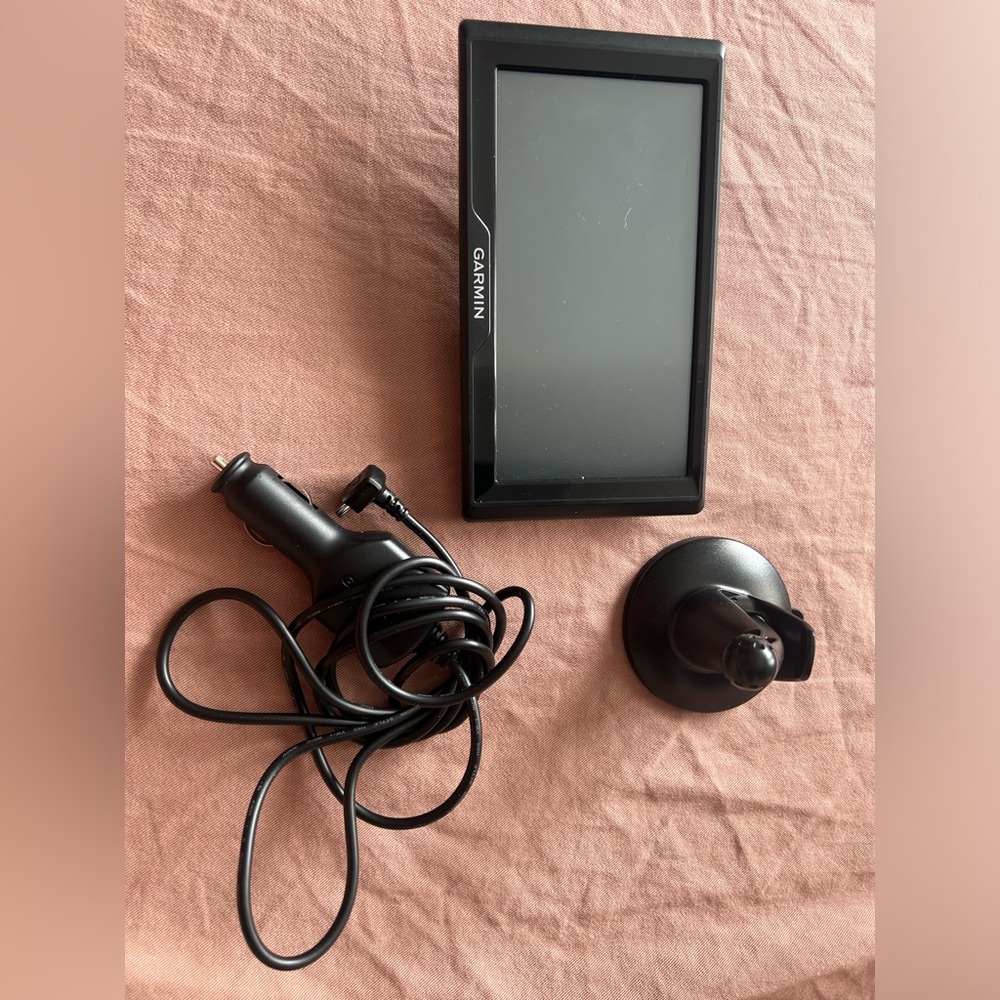 Garmin Black GPS Navigation System